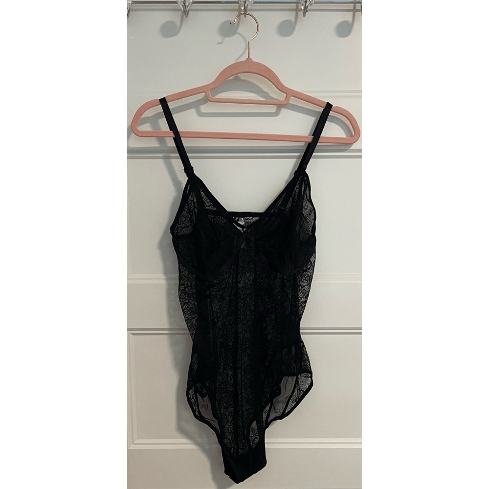 Torrid Elegant Black Lace Bodysuit NWT Sz 1 (14-16) - Picture 4 of 11